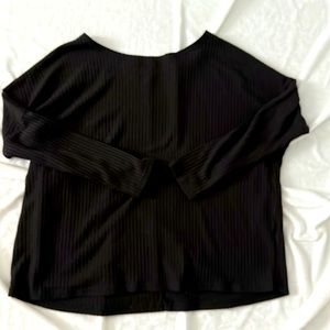 Oversized off the shoulder black causal shirt